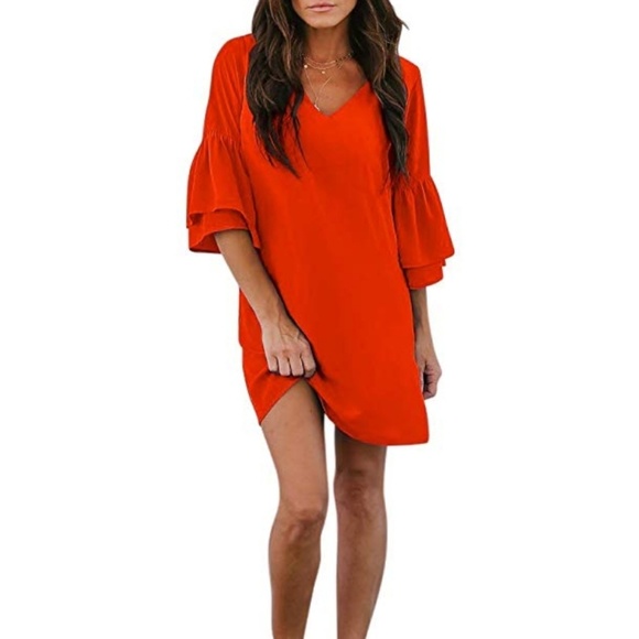 Dresses & Skirts - Bell sleeve shift dress NWT